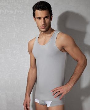 Doreanse Erkek Atlet 2010 resmi