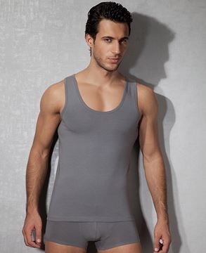 Doreanse Erkek Atlet 2011 resmi